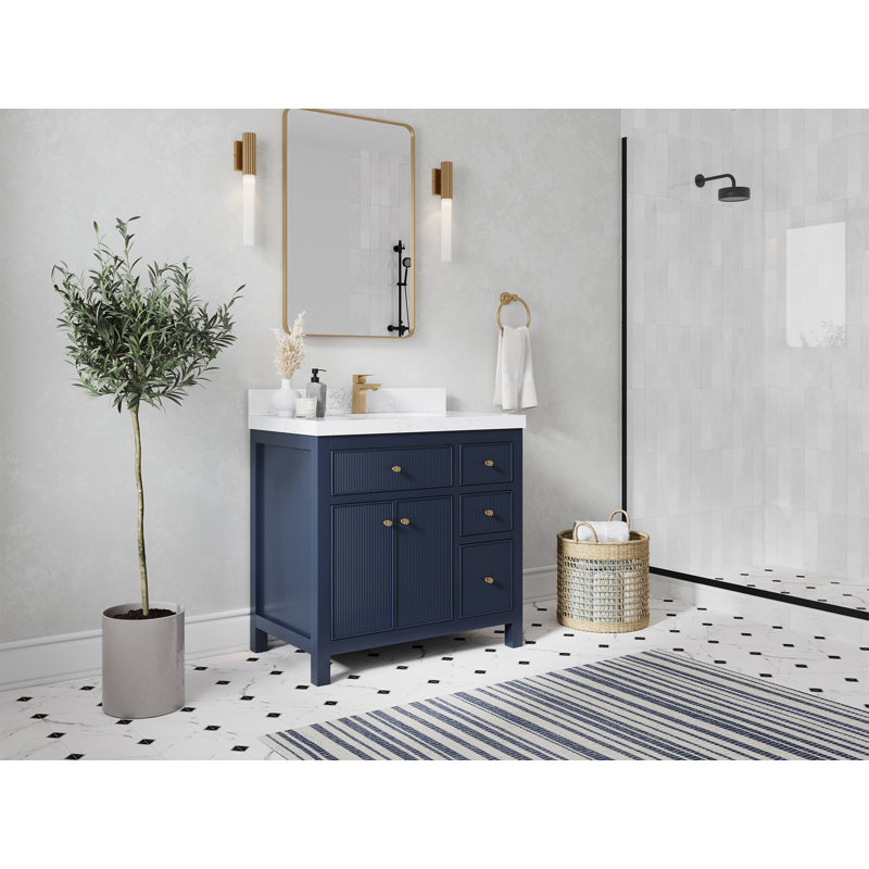 Sonoma 36 po X P 22 po Meuble-lavabo central D en albâtre avec quartz Cove Edge, Calacatta Laza, Navy Blue