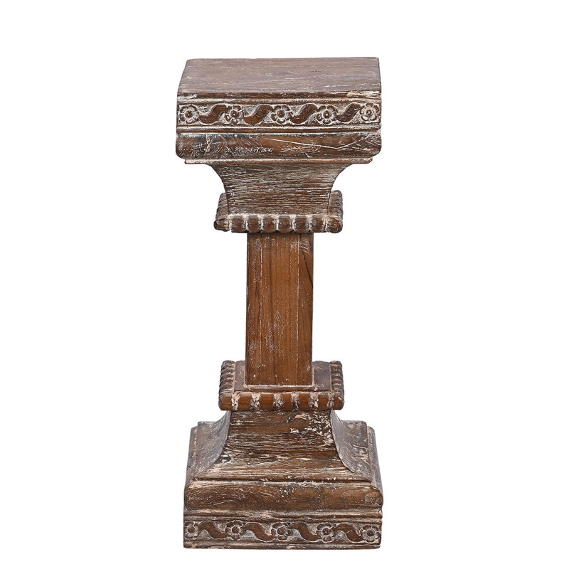 Figurines & Sculptures