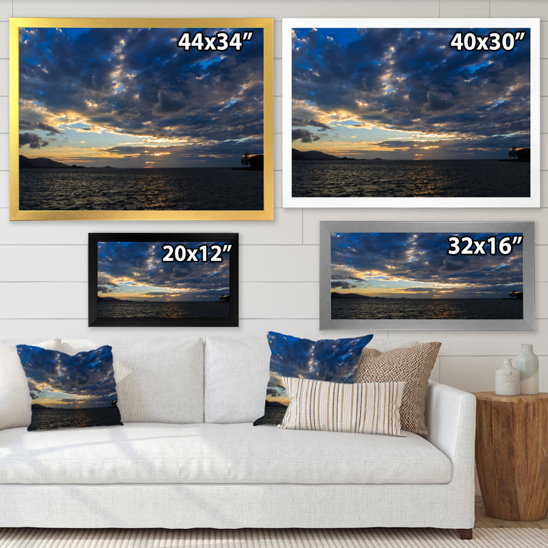 «Beach Sunrise With Dramatic Sky X» - Décoration murale en toile nautique et côtière, H 12 po x l 20 po x P 1 po