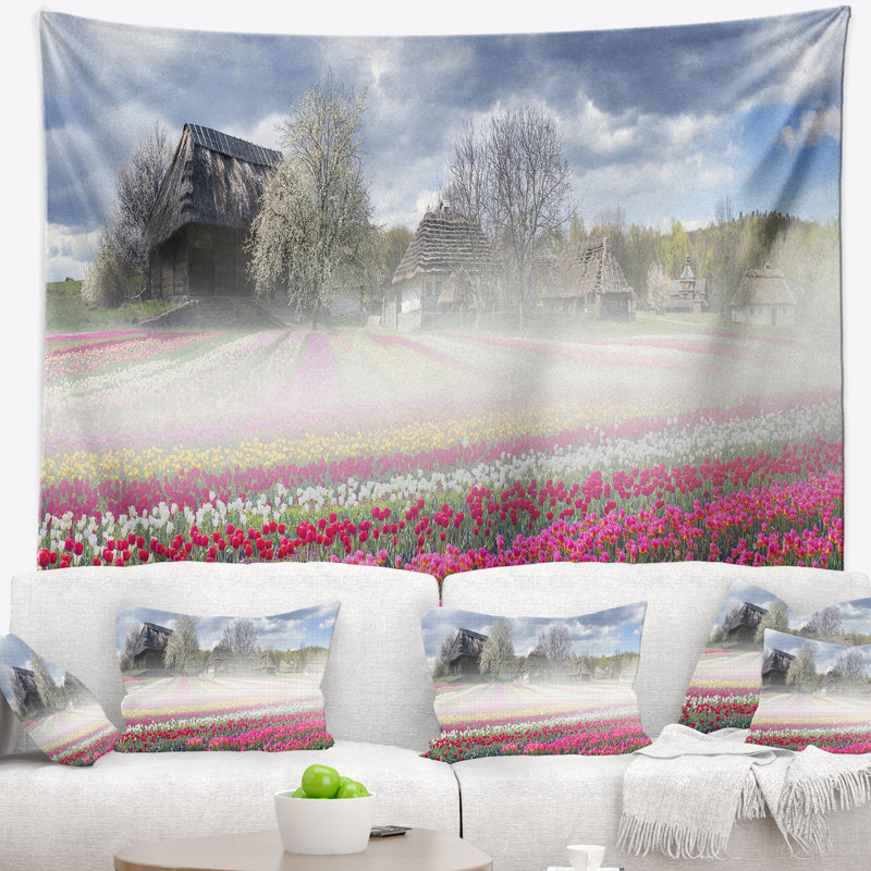 Tapisserie du terrain de tulipes pirogovo Landscape, H 32 po x l 39 po