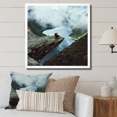 " Exploring Hiking Mountain Views "
