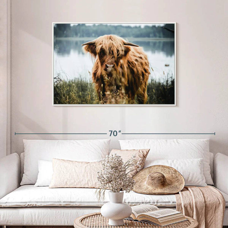 Vache Lakeside Highland, Cadre flottant blanc, 43 po x 29 po