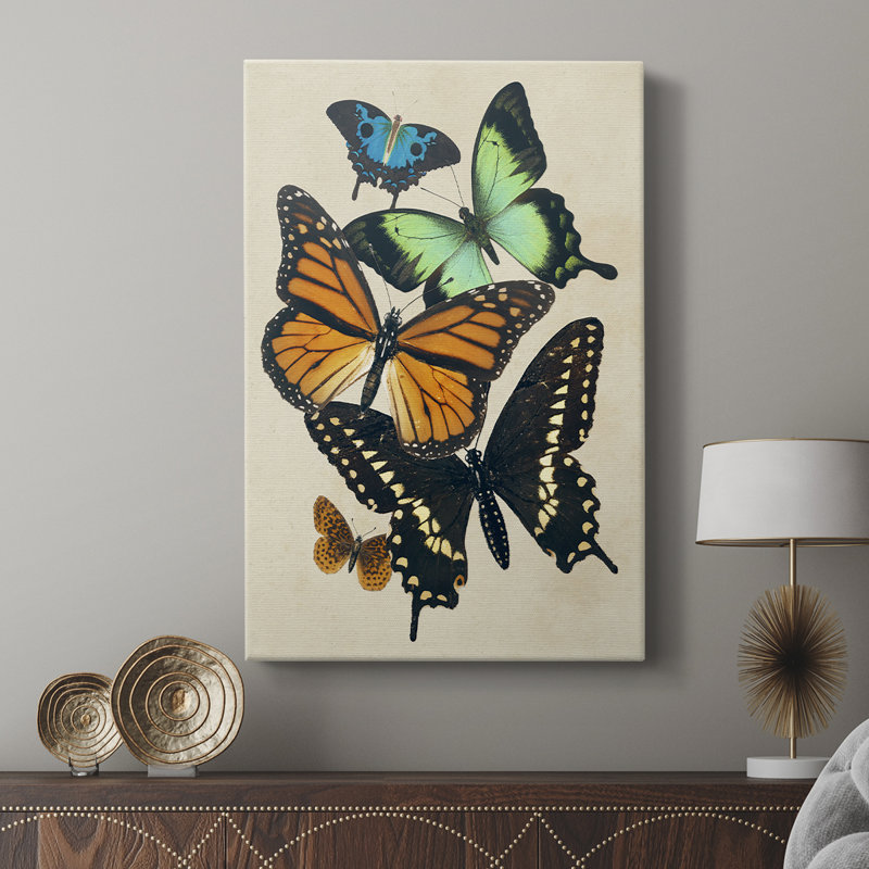 Collages de papillons I - galerie Cavas sur mesure, H 27 po x l 18 po