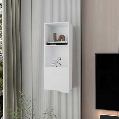 Armoire murale blanche avec une porte