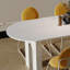 Ensemble de table à manger de style français rétro de style crème-106805349