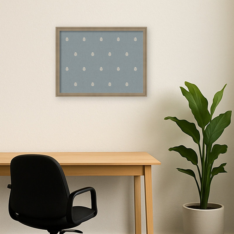 Tableau magnétique encadré en tissu avec imprimé de blocs botaniques bleus, H 20 po x l 26 po