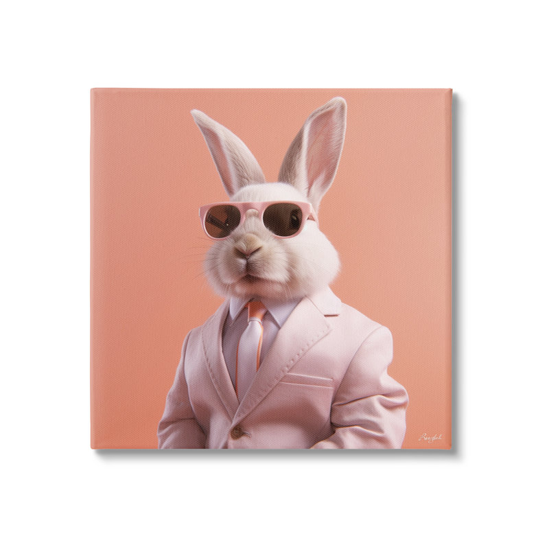 Az-145-Lapin portant un costume par Roozbeh, Estampe numérique Farmhouse, H 24 po x l 24 po x P 1,5 po
