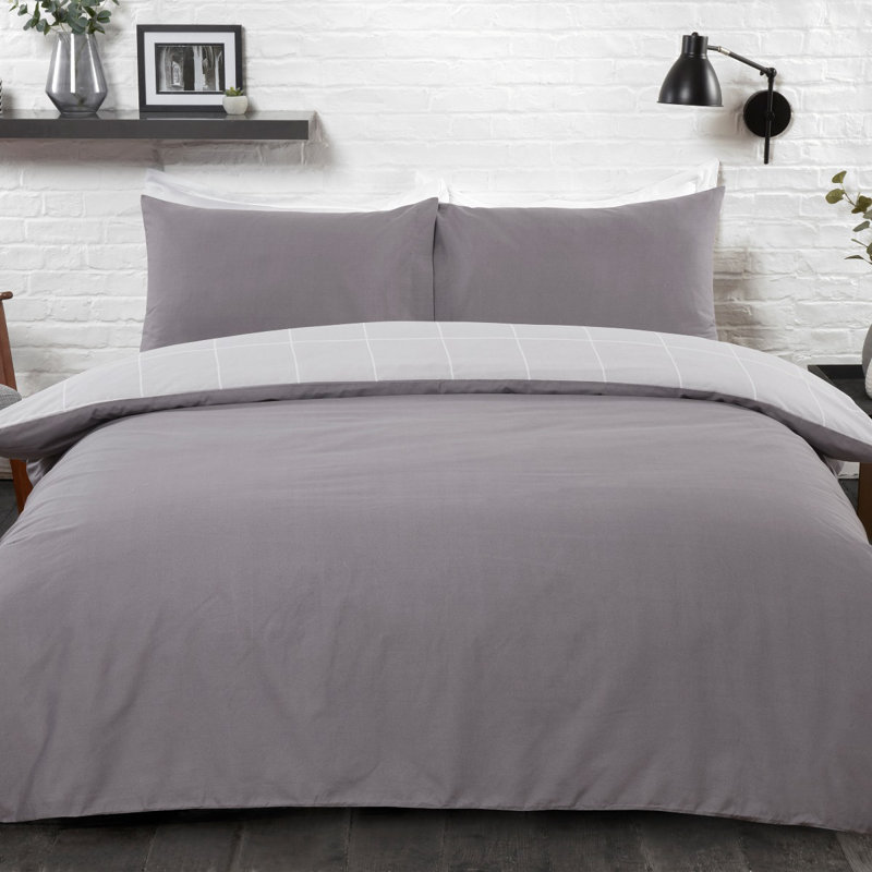 Bianco Polyester Chequered Duvet Cover Set with Pillowcases Included, Super King - 2 Standard Pillowcases