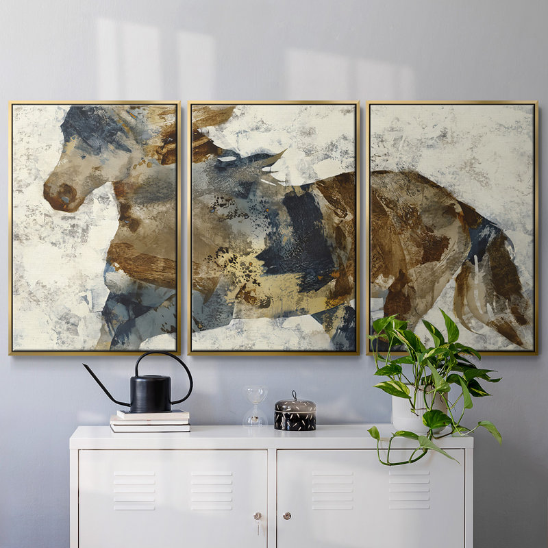 Gallop - 3 pièces, reproduction encadrée sur toile, Encadrement doré, H 40 po x l 78 po x P 2 po