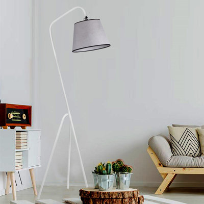 Lampe trépied 65 po Dreadnaught