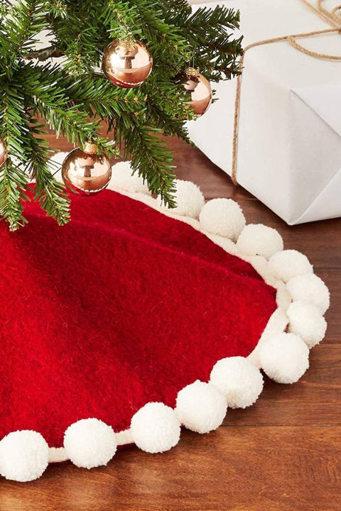 Christmas Tree Skirts & Collars