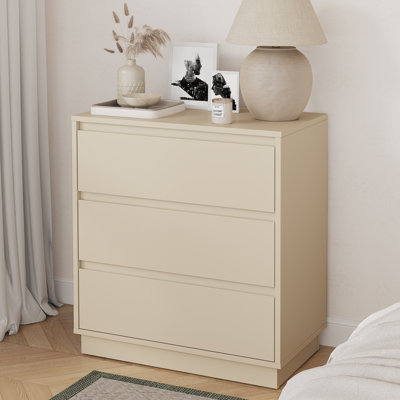 23.6“W Wood Nighstand With 3 Drawers
