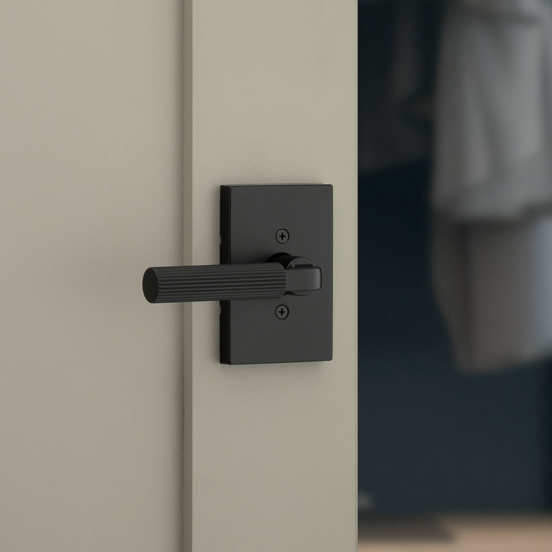 Mirada Reeded Half-Dummy Lever with Rectangular Rose, Matte Black
