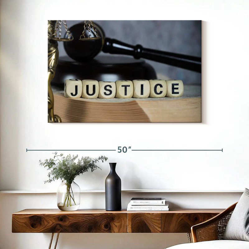 Dés de justice, H 20 po x l 30 po