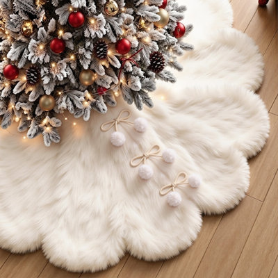 60 Inch Christmas Tree Skirt, White Faux Fur Tree Skirt with Pom-Pom Tie Closure, Elegant Xmas Tree Decorations for Holiday Home Decor