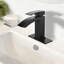 Robinet de lavabo de salle de bain moderne à un trou à poignée simple avec drain optionnel-88725341-118229106