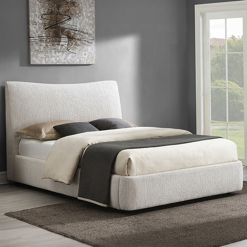 Lit plateforme, lit tapissier, Grand lit