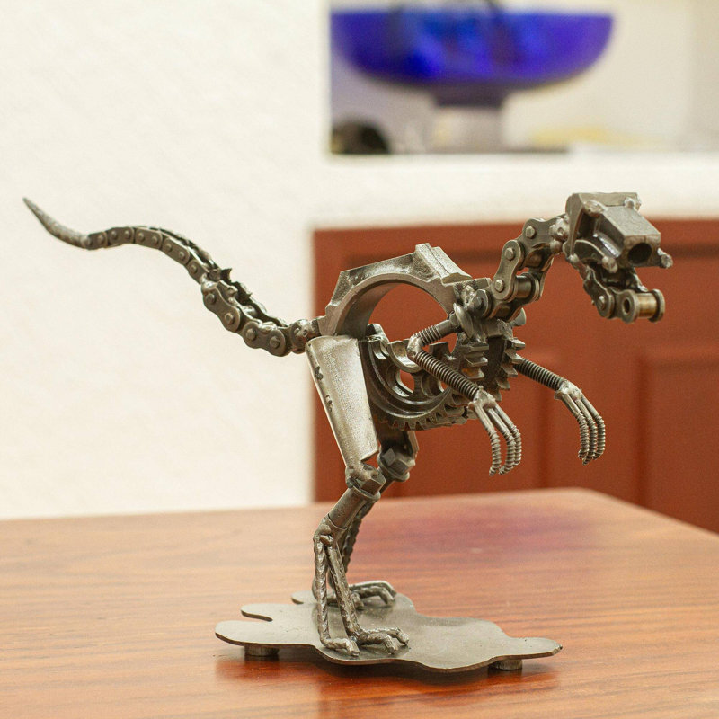 Sculpture Williston Velociraptor
