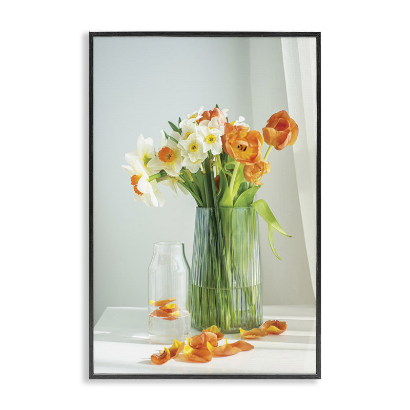 Art giclée nature morte jonquille par Incado bg-205, Giclée encadrée noir minuit, H 30 po x l 20 po