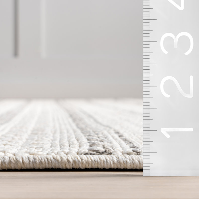 Cream Geometric Pattern Synthetic Indoor/Outdoor Area Rug 4' x 6'