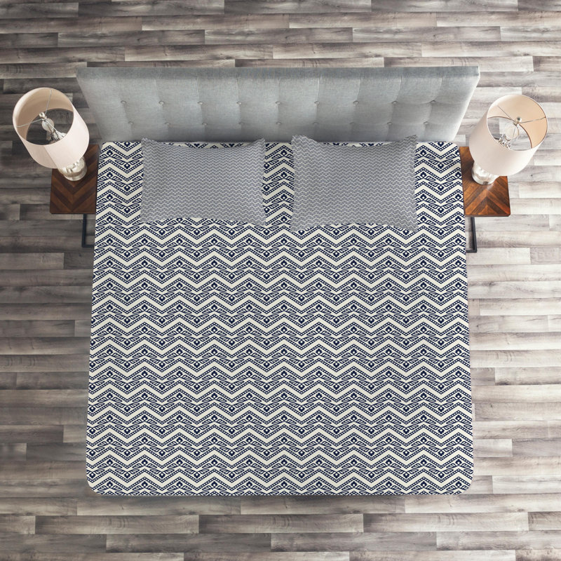 Farmhouse / Country Floral Coverlet, Blue Floral, King Bedspread + 2 Shams