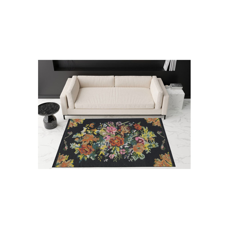 Tapis tissé multicolore Karabagh, Sous-tapis rectangulaire de 3 pi 3 po x 4 pi 11 po