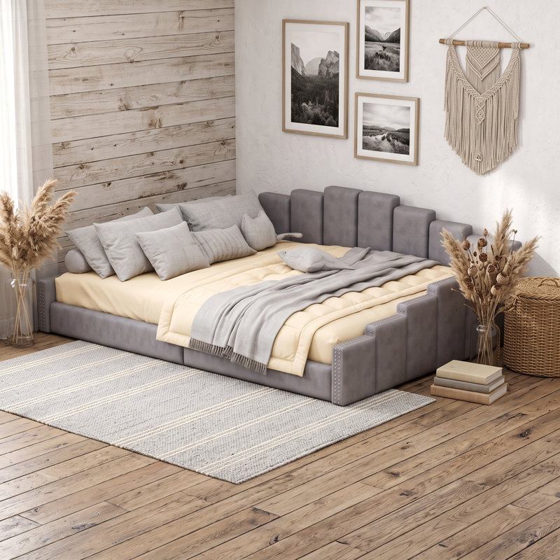 Queen-Sized Upholstered Daybed with Silver Nailhead Accents, Gris