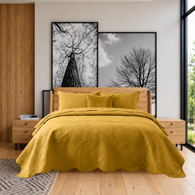 Oxford Floral Bed in a Bag Set – Reversible Lightweight Quilt Bedding with Hotel Style Elegance