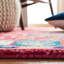 Tapis bleu / rouge en laine / coton touffeté à la main Ferrelview-246283558