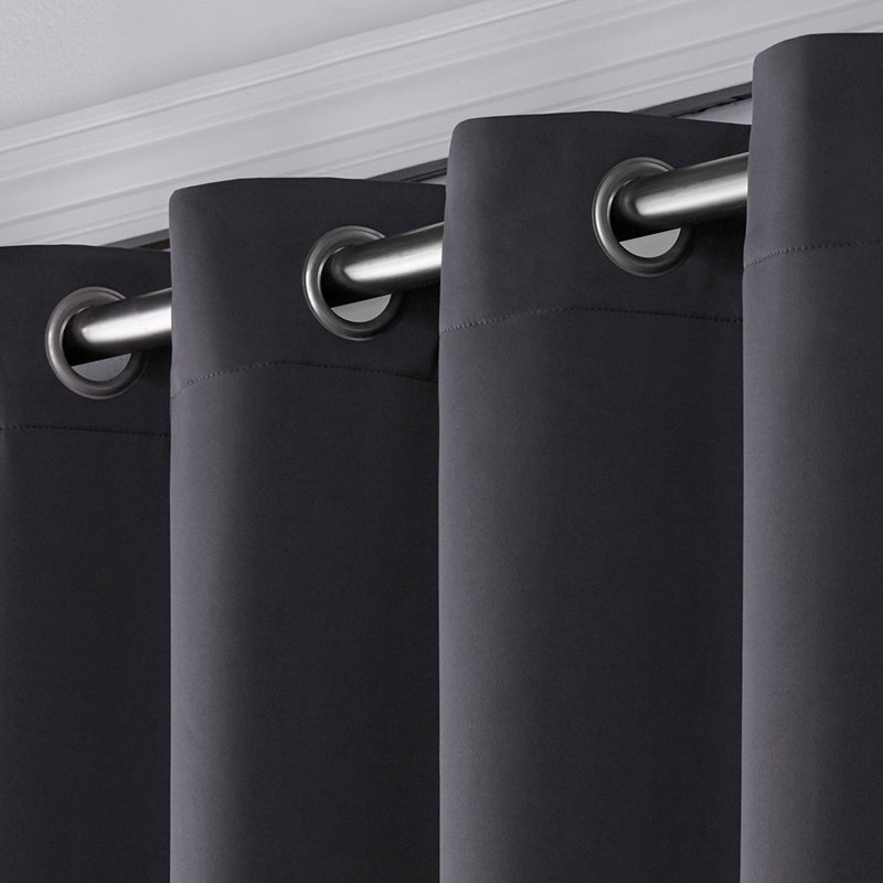 Rideau simple obscurcissant en satin de coton sergé de couleur unie avec œillets Ellaina, Gris, l 100 po x L 84 po