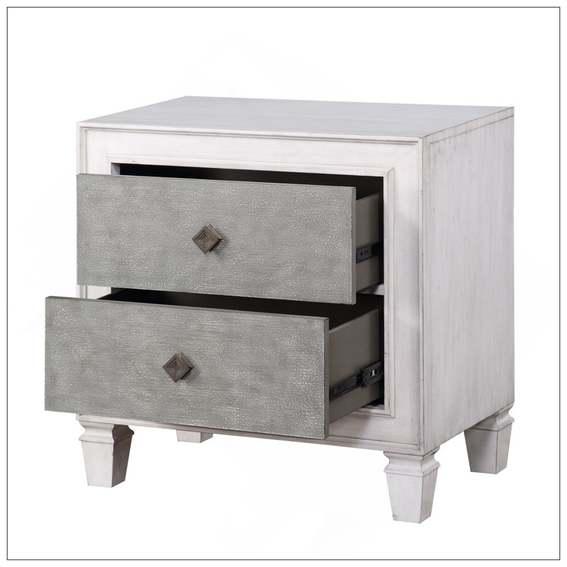 Table de chevet moderne à 2 tiroirs au fini blanc et gris rustique, parfaite pour les chambres de style campagnard et le rangement efficace.