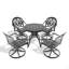 L'ensemble de salle à manger en fonte d'aluminium toutes saisons comprend des chaises pivotantes et une table avec un cadre noir-163840515