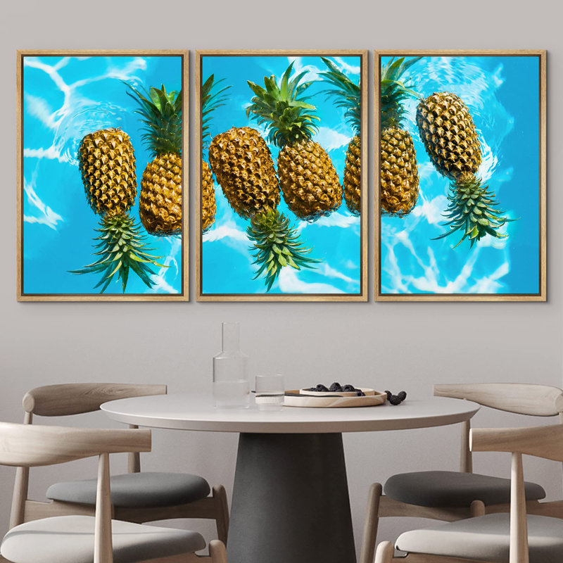 Ananas flottant dans la piscine d'été, photographie de fruits, réalisme, rustique, ultra, Cadre naturel flottant