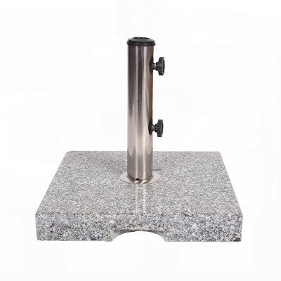 Base de parasol carrée élégante en granit et en acier inoxydable, assurant stabilité et élégance pour les espaces extérieurs