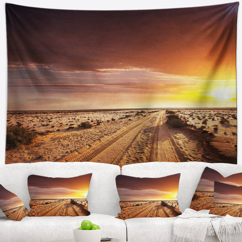 Tapisserie paysage au large du désert au coucher du soleil, H 32 po x l 39 po