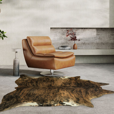 Tapis en fausse fourrure et cuir de vache, tapis de 155 x 190 cm, lavable à la machine, tapis à imprimé animal brun foncé, convient aux salons, aux chambres et aux bureaux