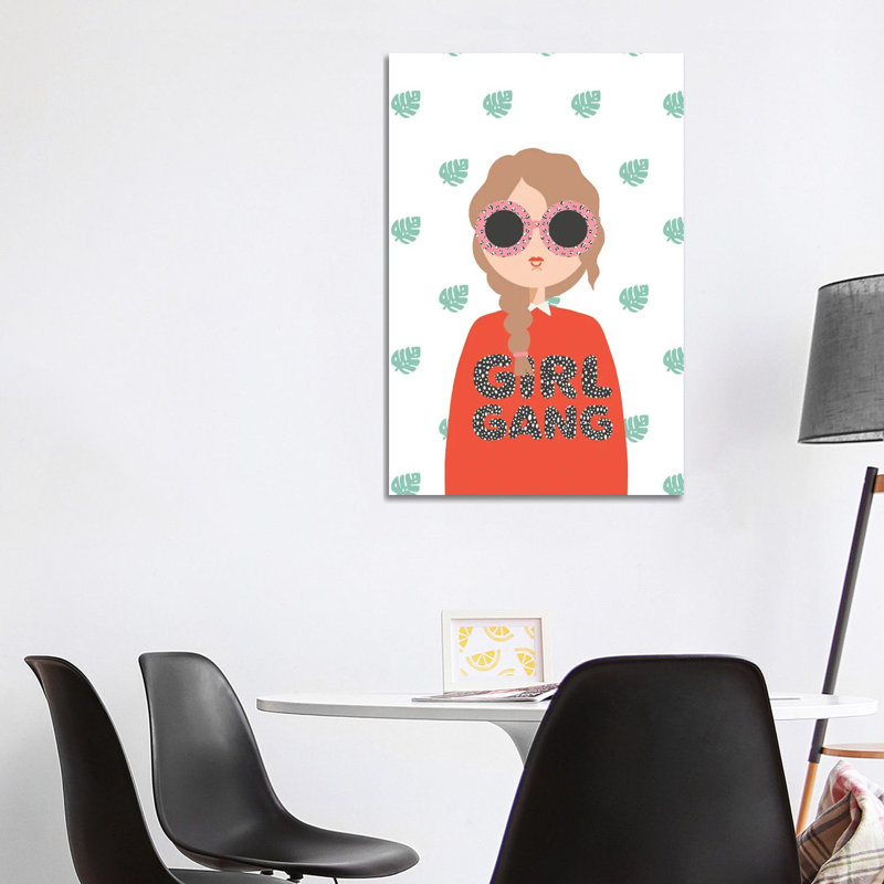 «Girl Gang» par The Beau Studio - impression sur toile tendue, H 40 po x l 26 po x P 1,5 po