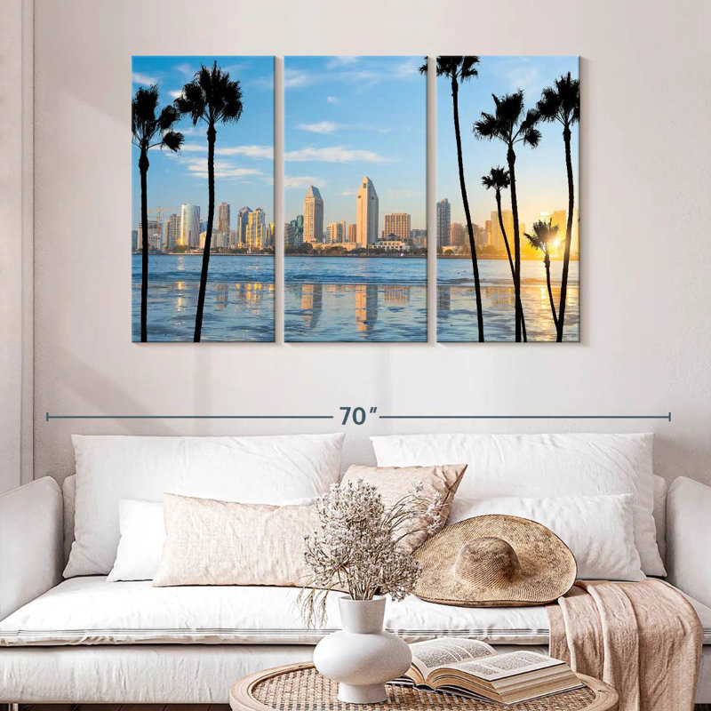 Silhouette du centre-ville de Sireci, San Diego, H 32 po x l 50 po
