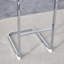 Moderne et magnifique tabouret de bar revêtu de cuir PU avec des pieds en métal argenté en forme de C pour les salles à manger, les cuisines, les terrasses et les chaises de bureau d'invités. (Ensemble de 6) (noir + polyuréthane)