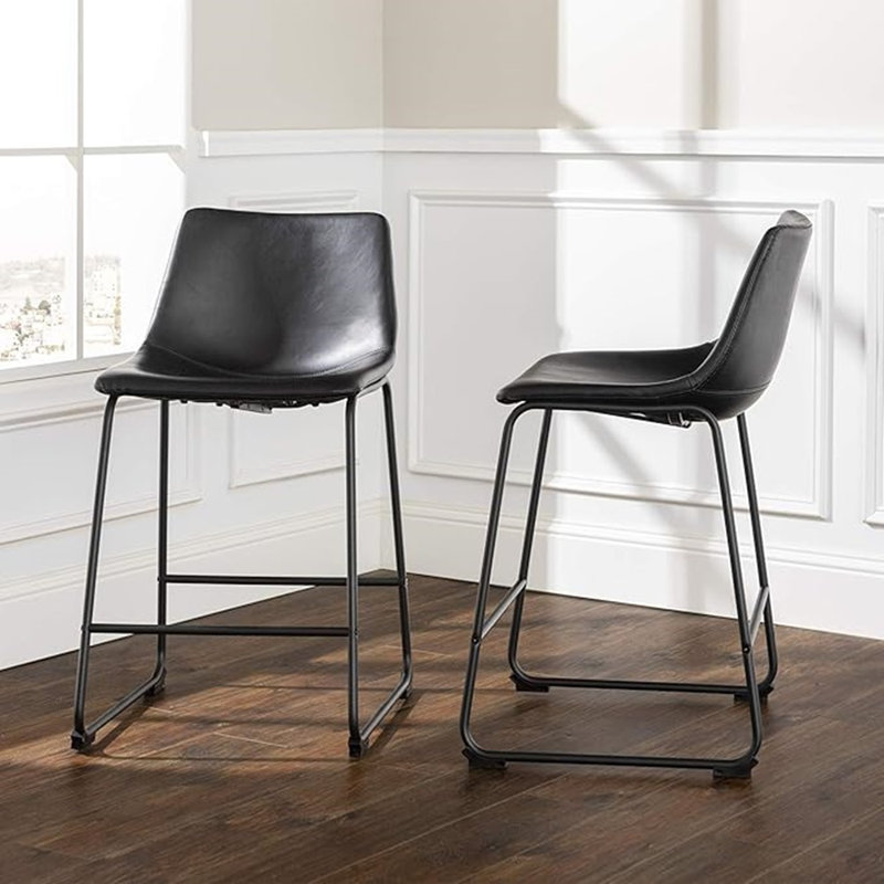 Tabouret de comptoir rembourré Kiryll, Tabouret de comptoir (siège d'une hauteur de 26 p, Similicuir noir / noir