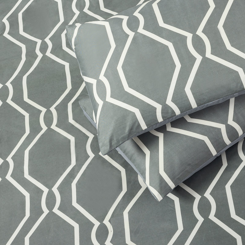 Gray Geometric Microfiber Queen Comforter Set