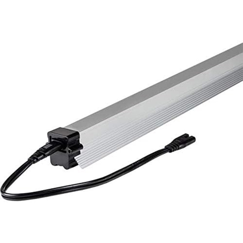 Sunblaster Light Plant Lamp With Reflector Heating and Insulation