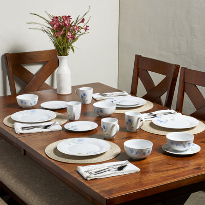 Tabletops Gallery 16 Piece Dinnerware Set Wildflower In White