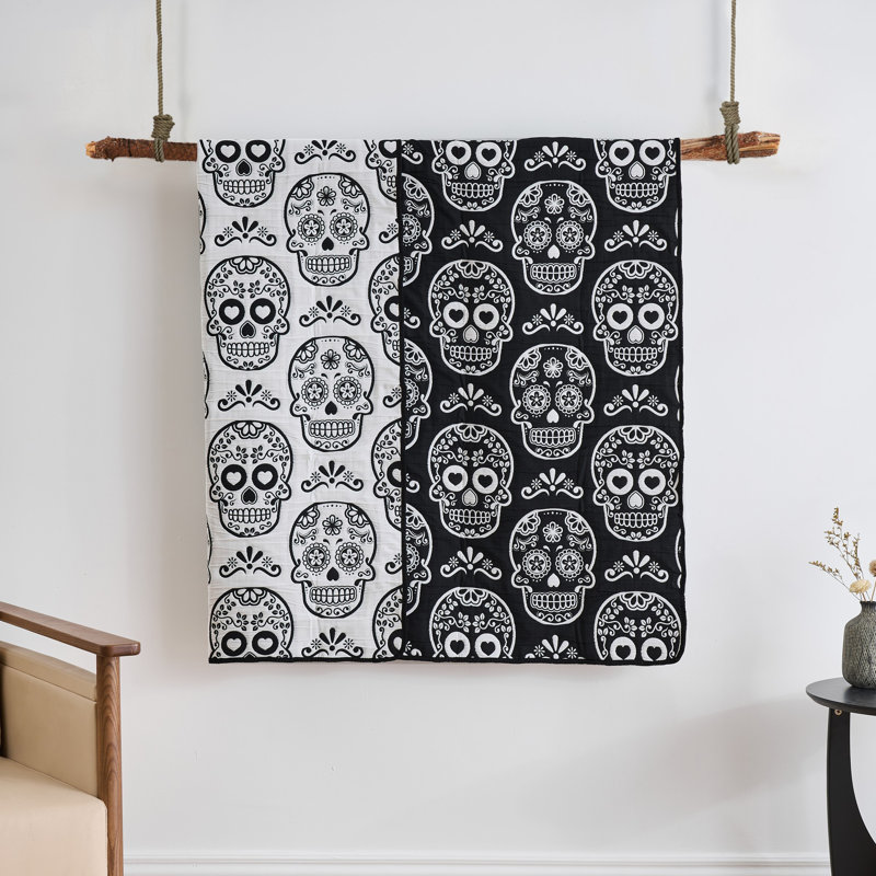 Couverture réversible jacquard à motif tête de mort mexicaine d'Halloween de Greenland Home Fashions, 127 x 152 cm