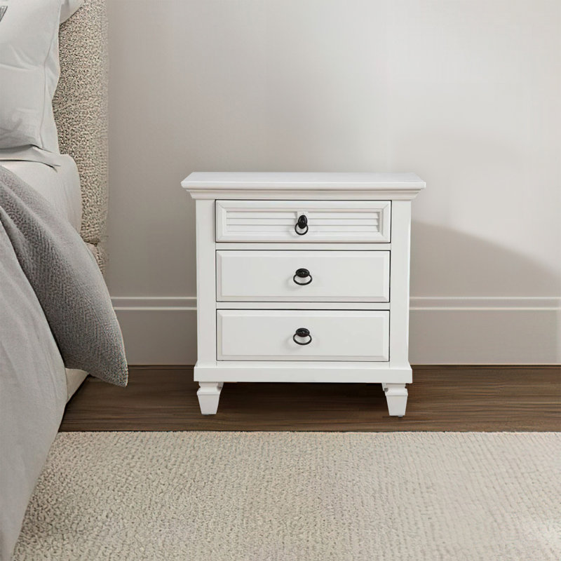 Chatman 28'' W Solid Wood Nightstand