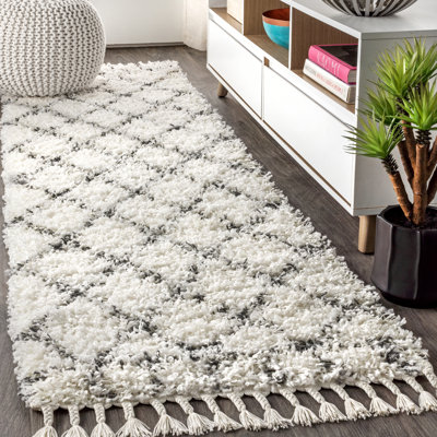 Cantera Shag Plush Tassel Moroccan Geometric Trellis Ivory/Gray Rug