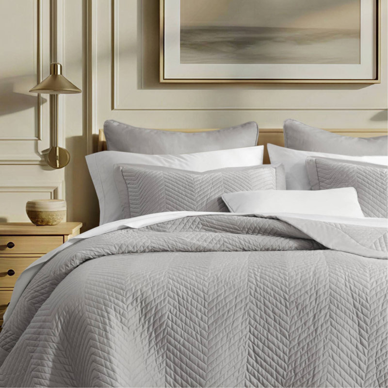3 Piece Cotton Quilt Set Light Gray, King Quilt + 2 Shams