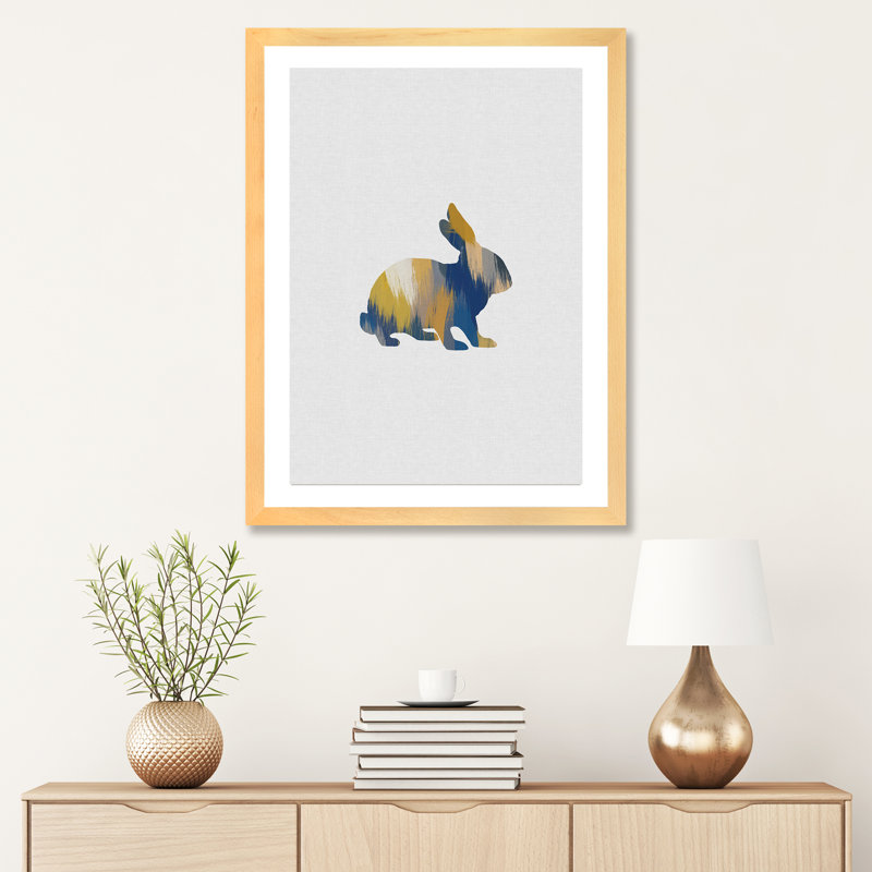 Lapin bleu et jaune - impression, Papier encadré de bois naturel, H 32 po x l 24 po x P 1 po