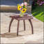 TABLE LATÉRALE HONOLULU BRUN, ÉCURIER ET DURABLE POUR USAGE EXTÉRIEUR, AVEC CADRE EN FONTE À POUDRE