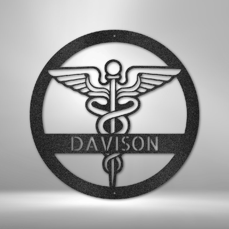 Monogramme d'infirmière personnalisé, H 34,25 po x l 35,5 po x P 0,5 po, Noir, Yes